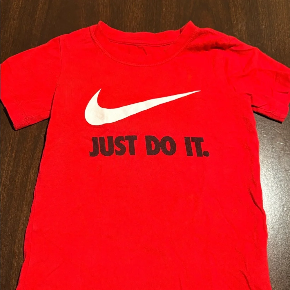 Nike Kids JUST DO IT.